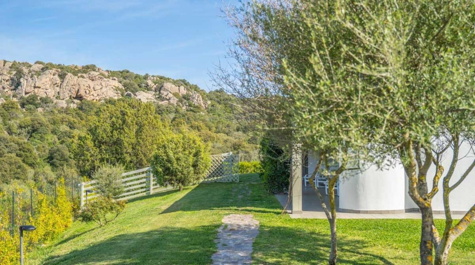 Spartaco Eco Retreat San Pantaleo Sole Ruiu Buitenkant foto